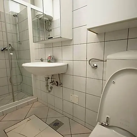 Хостел H2o *
